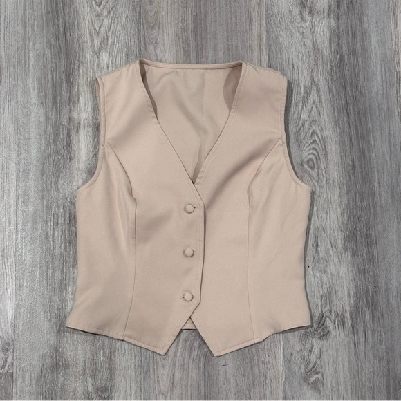 Trendy Vest Classy Cream Apricot Sleeveless Button Front Top Size Medium M - Picture 2 of 5